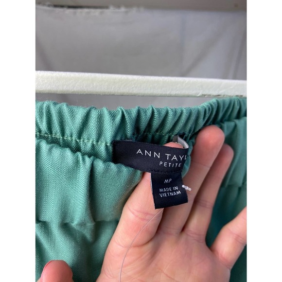 Ann Taylor The Petite Green Sailor Shorts Size MP - Picture 5 of 10